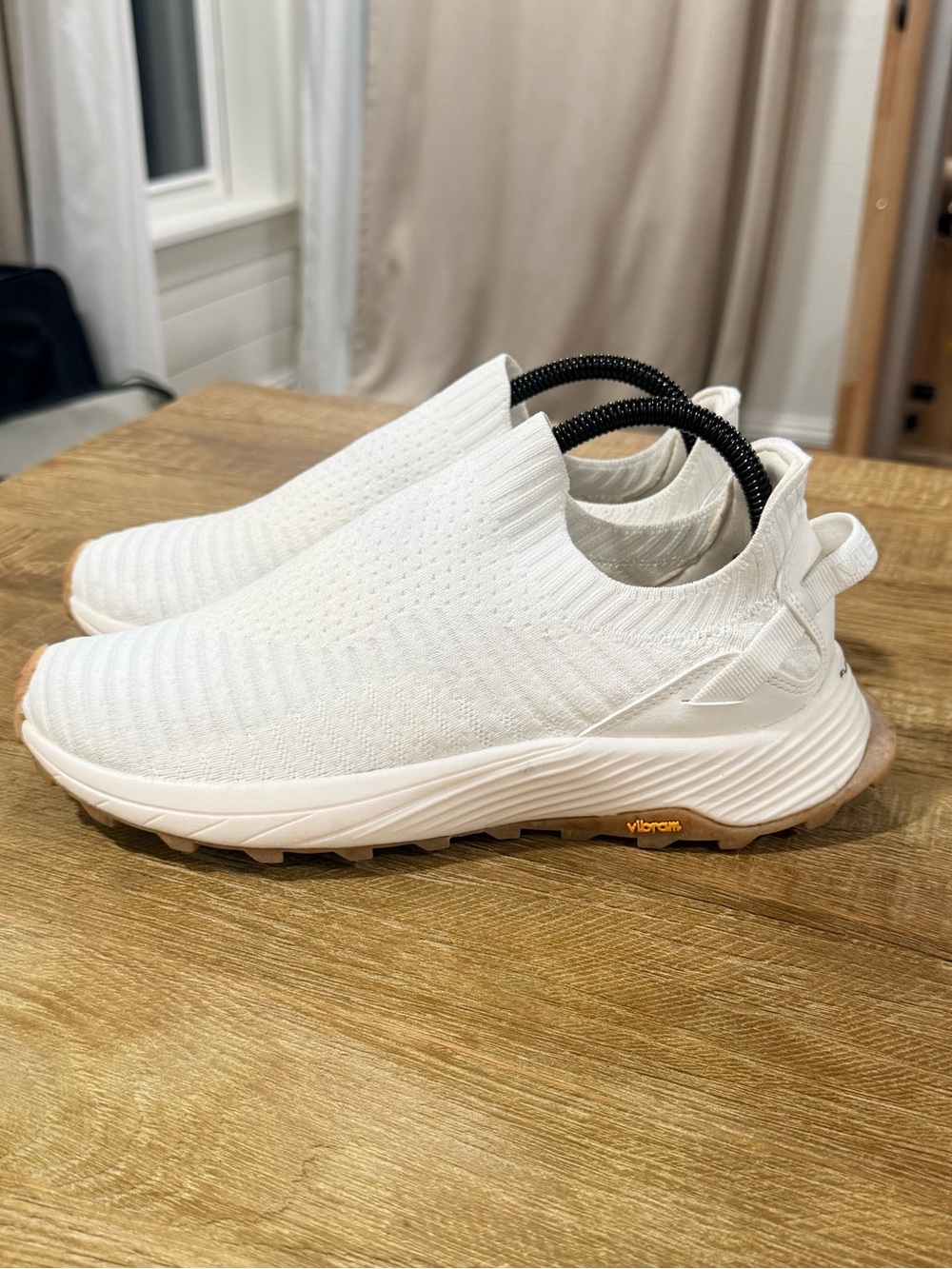 Merrell | Embark Moc Shoe | White/Gum Bottom | Size 8